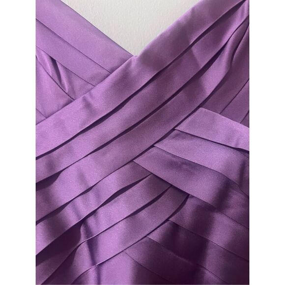 BCBG Max Azria Women’s Size 12 Mitzi Bandage Dress Purple Strappy Silky Zip Up - Picture 10 of 13